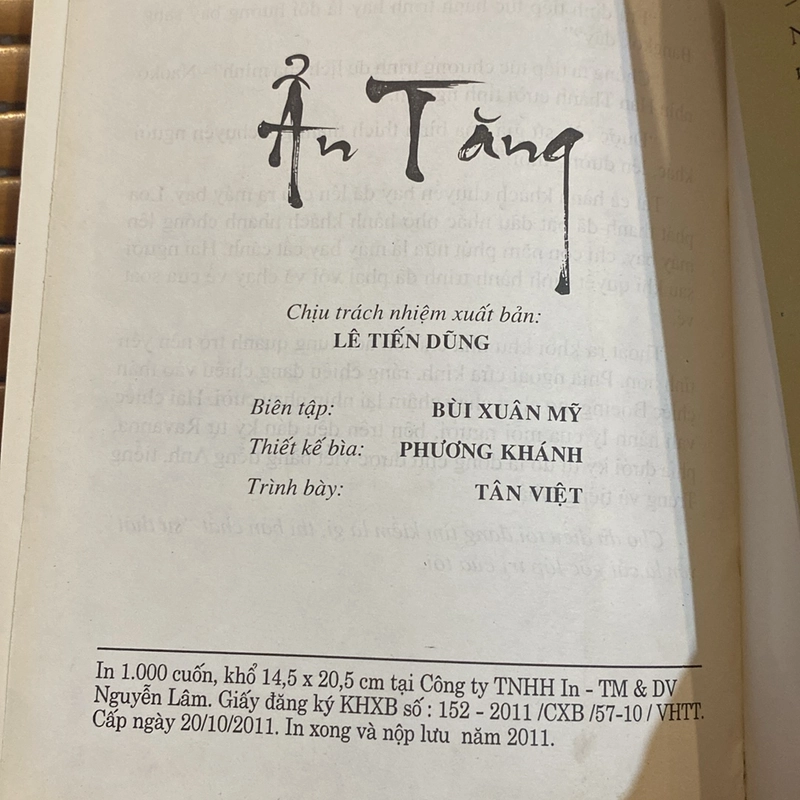 ẨN TĂNG - "BIỂU TƯỢNG THẤT TRUYỀN" CỦA CHÂU Á (XB 2011) 522790