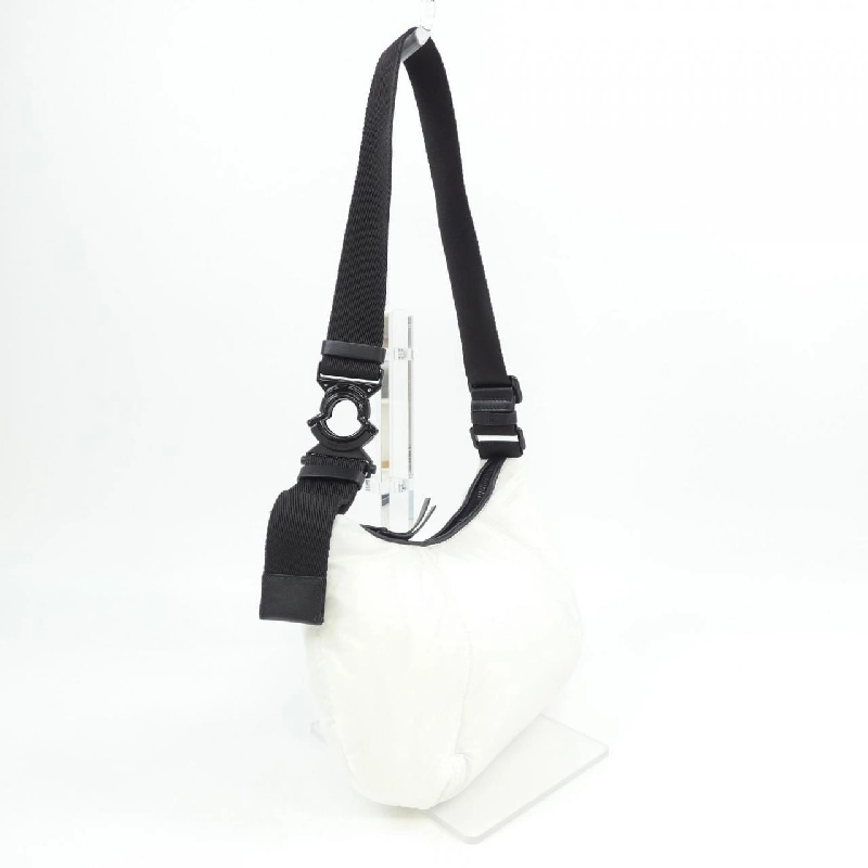 MONCLER H209B5C00001 M2421 BAG - Hàng hiệu Authentic 831634