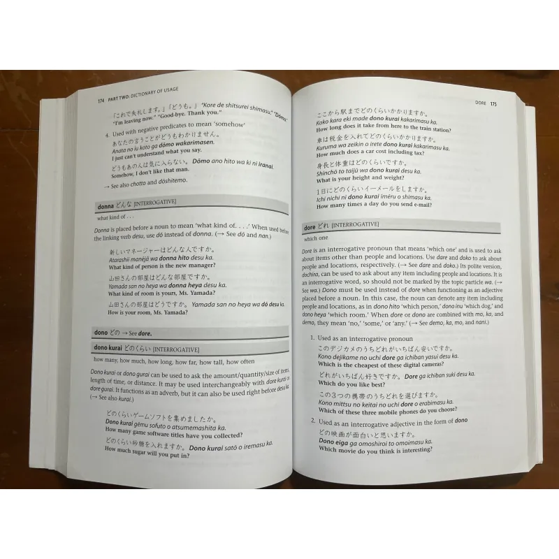 Sách học ngữ pháp tiếng Nhật cơ bản viết bằng tiếng Anh 739070
