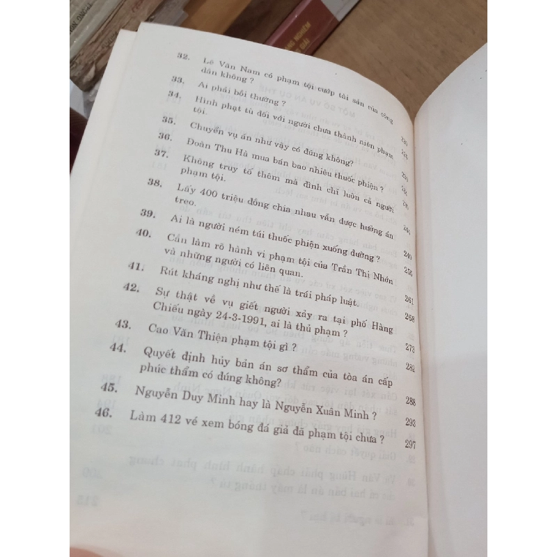Pháp luật: Thực tiễn và án lệ - Đinh Văn Quế 758824