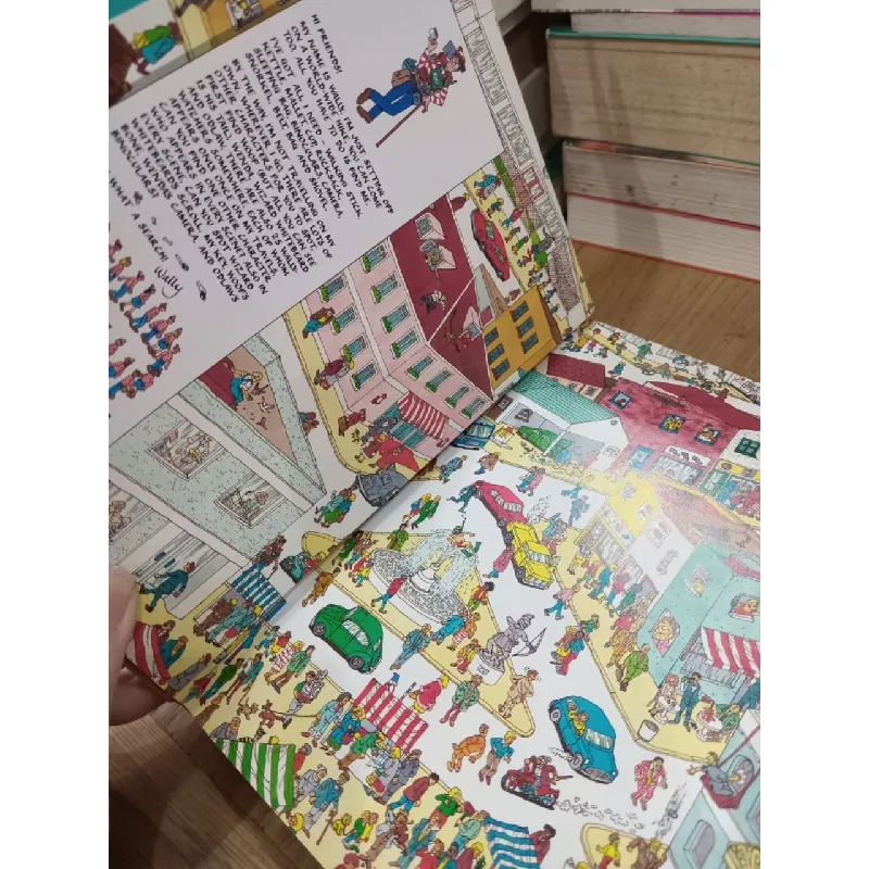 The totally essential travel collection - Martin Handford 698827