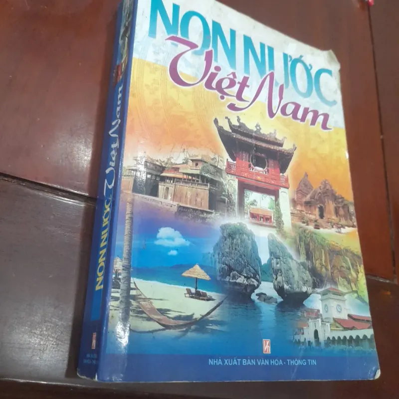 NON NƯỚC VIỆT NAM 1002820