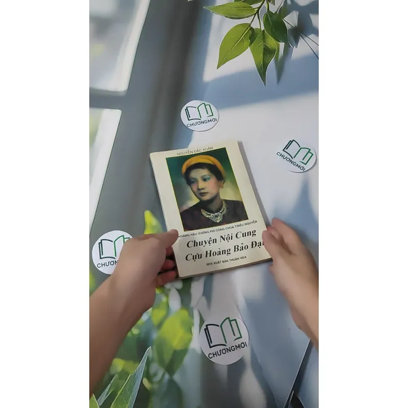 Chuyện Nội Cung Cựu Hoàng Bảo Đại - Nguyễn Đắc Xuân 970254