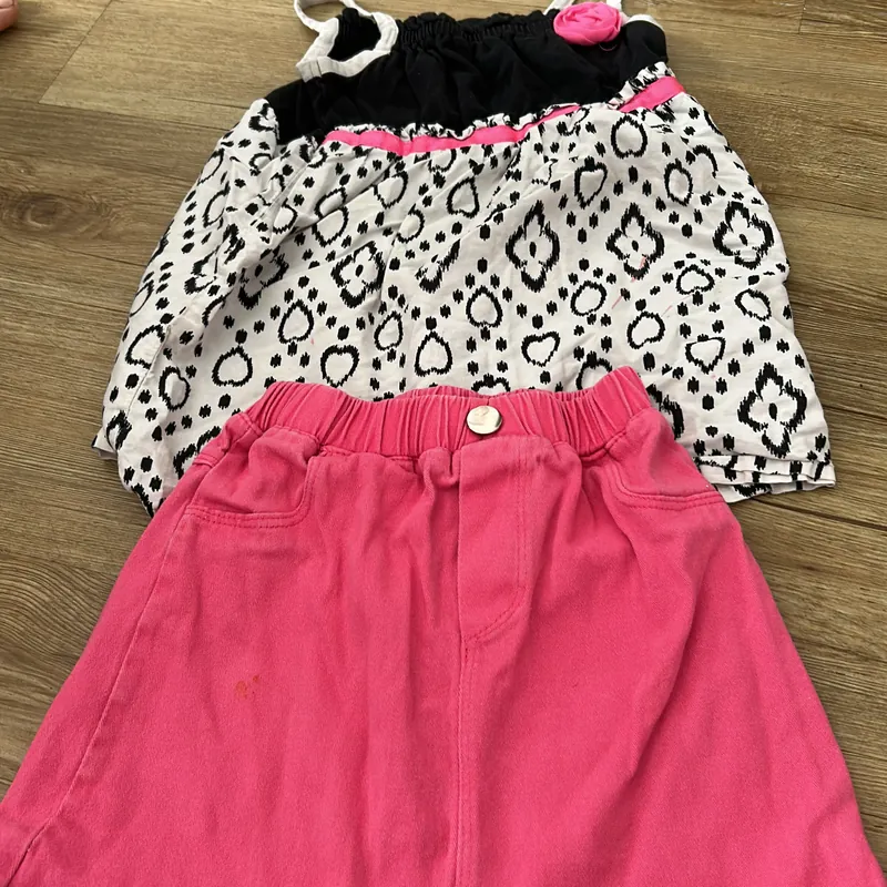 Áo và chân váy cho bé gái 4 tuổi 640586