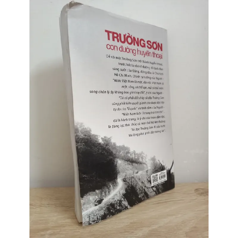 [Phiên Chợ Sách Cũ] Trường Sơn - Con Đường Huyền Thoại (2015) - Nhiều Tác Giả S1507 504697