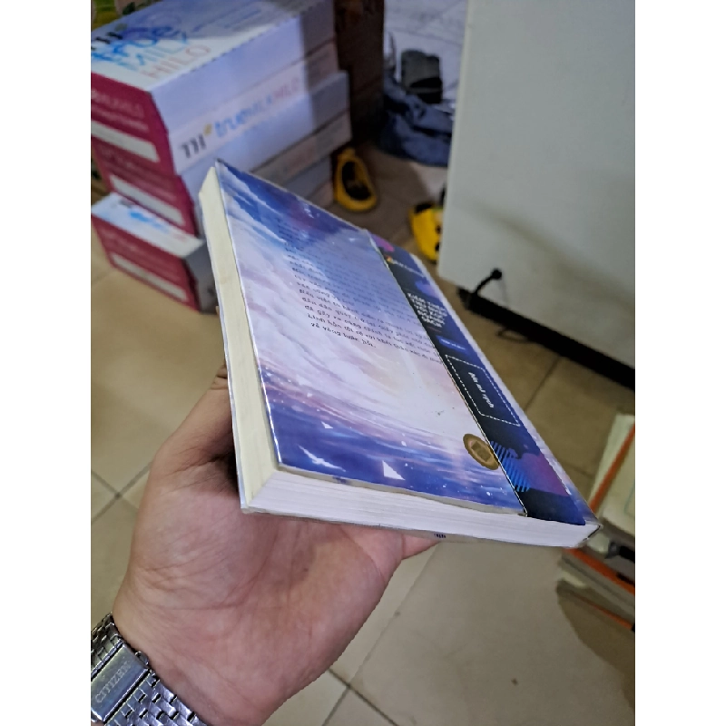 Colorful Etomori 2016 mới 90% có Bookcare HCM0808 VĂN HỌC 527077