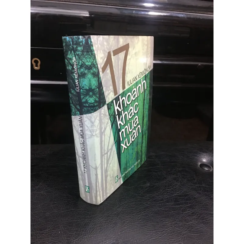 Mười bảy khoảnh khắc mùa xuân 961400