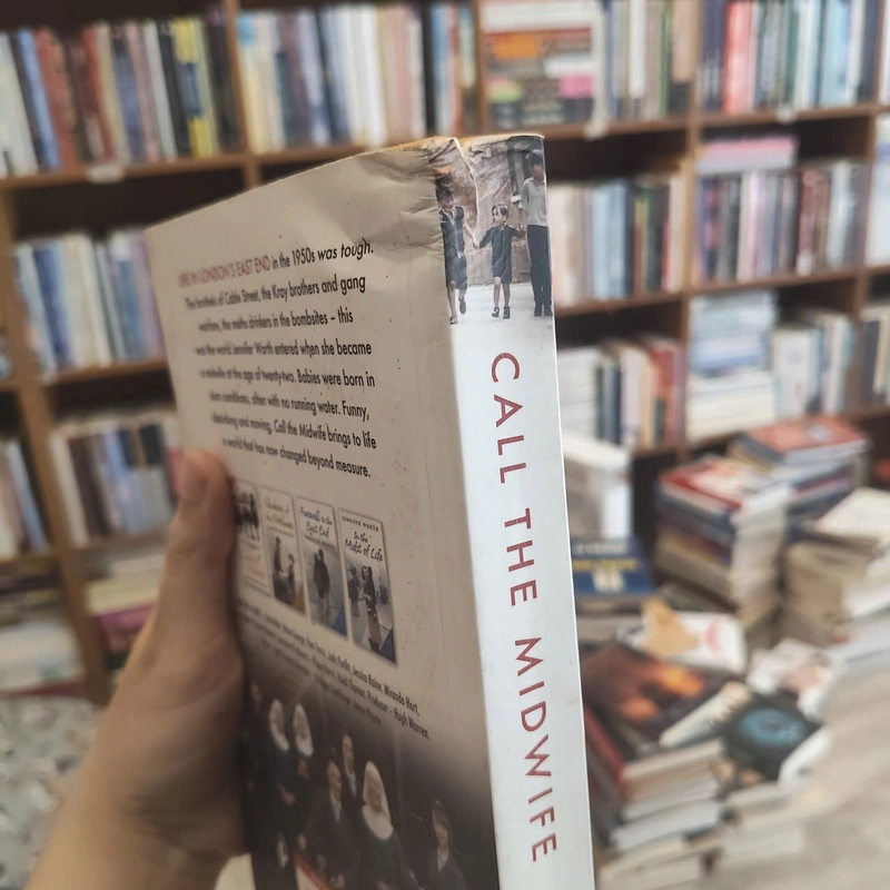 Call the Midwife: A True Story of the East End in the 1950s - Jennifer Worth 528520