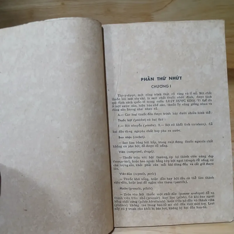 Tôi Dùng Thuốc (Tân Y Dược Trị Liệu) Xb 1956 - V. N. Hoàng 574917