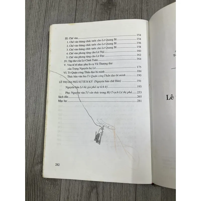 Lê Thị Gia phả sự tích ký. 7a1 738694