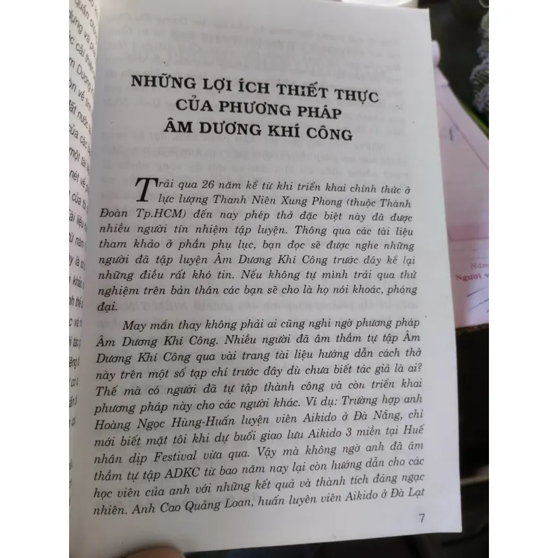 Âm Dương Khí Công của tác giả Bùi Quốc Châu. 
Đây là một phương pháp luyện thở do Giáo sư, 695730