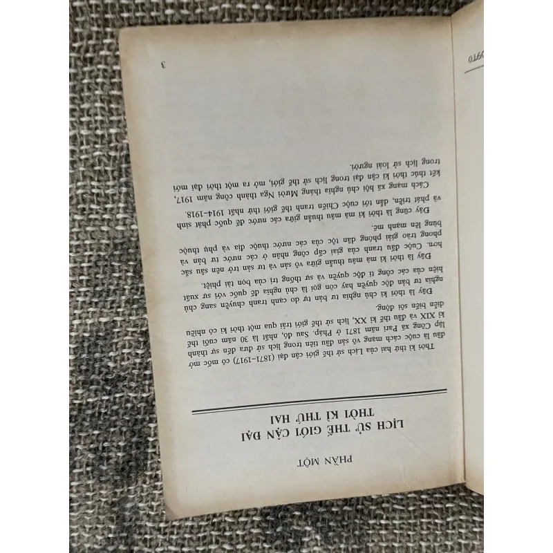 Lịch sử 11 -sách giáo khoa 9x  1030027