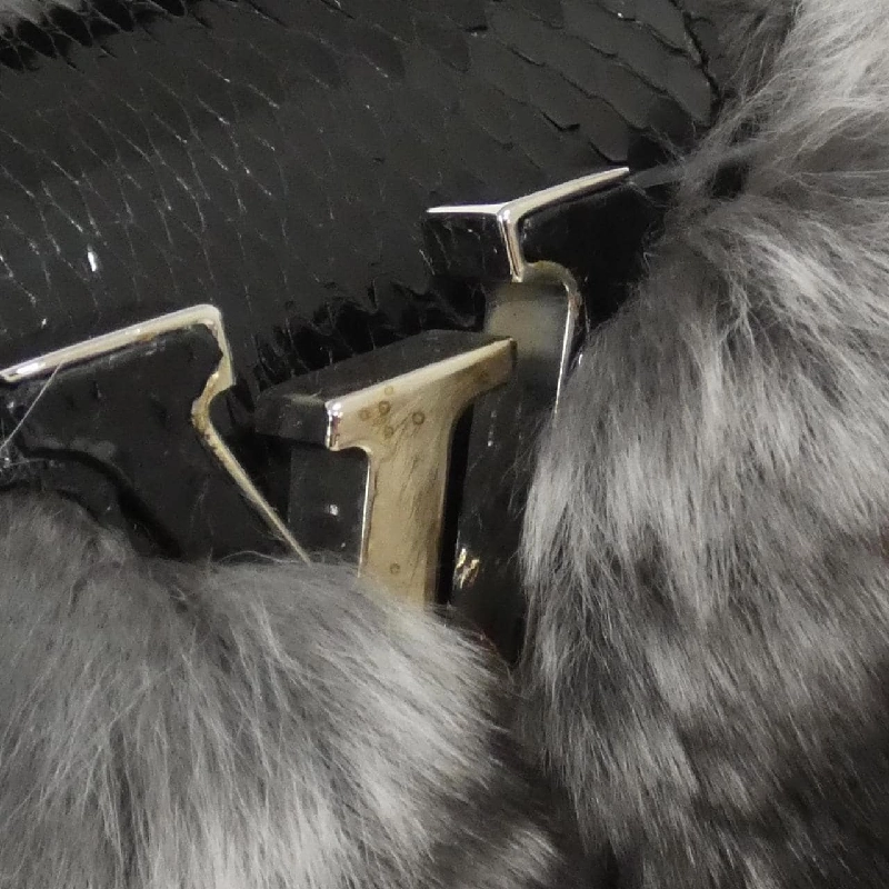 Túi xách MINI Capucines da kỳ lạ Louis Vuitton - Hàng hiệu chính hãng 766418