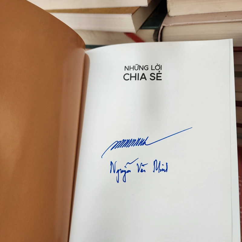 Những lời chia sẻ, chữ ký tác giả nguyên hiệu trưởng DH Sư phạm  416442