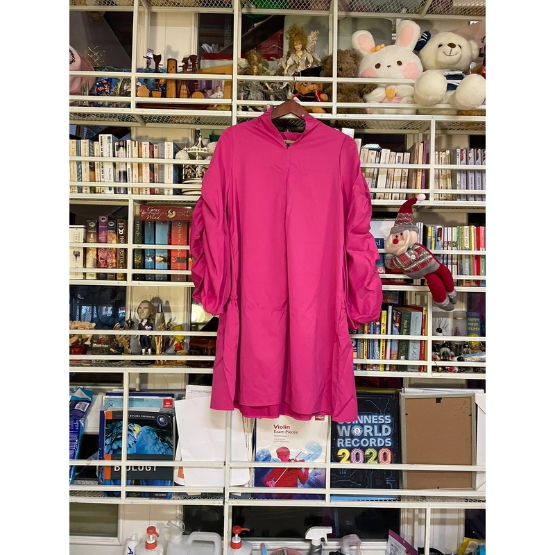Đầm hồng midi, áo tay dài bồng, Size L 523156
