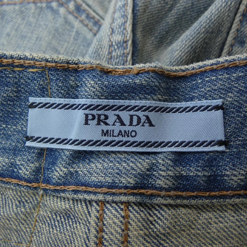 Quần short denim nhuộm trắng PRADA GFP535 SUOO 1703 647935