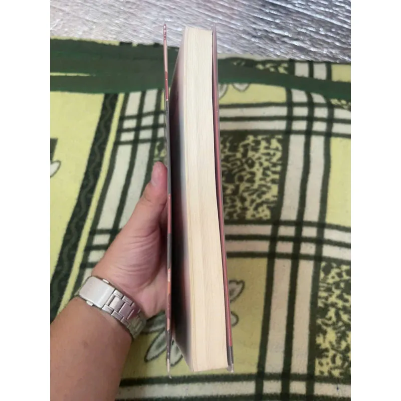 Sự Cứu Rỗi Của Thánh Nữ - Higashino Keigo, Mới 80% (có xước bìa) (Hoi) 1040400
