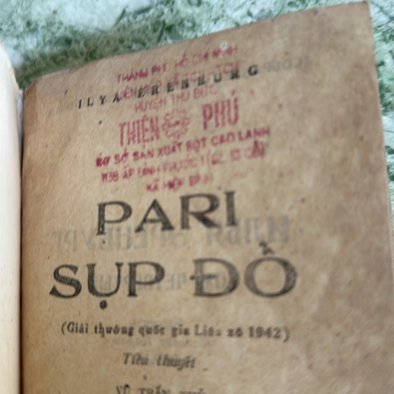 Pari sụp đổ 475676