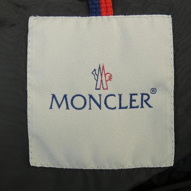 Áo khoác lông vũ MONCLER 637778