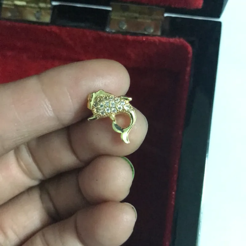 Bông tay cá heo 977314