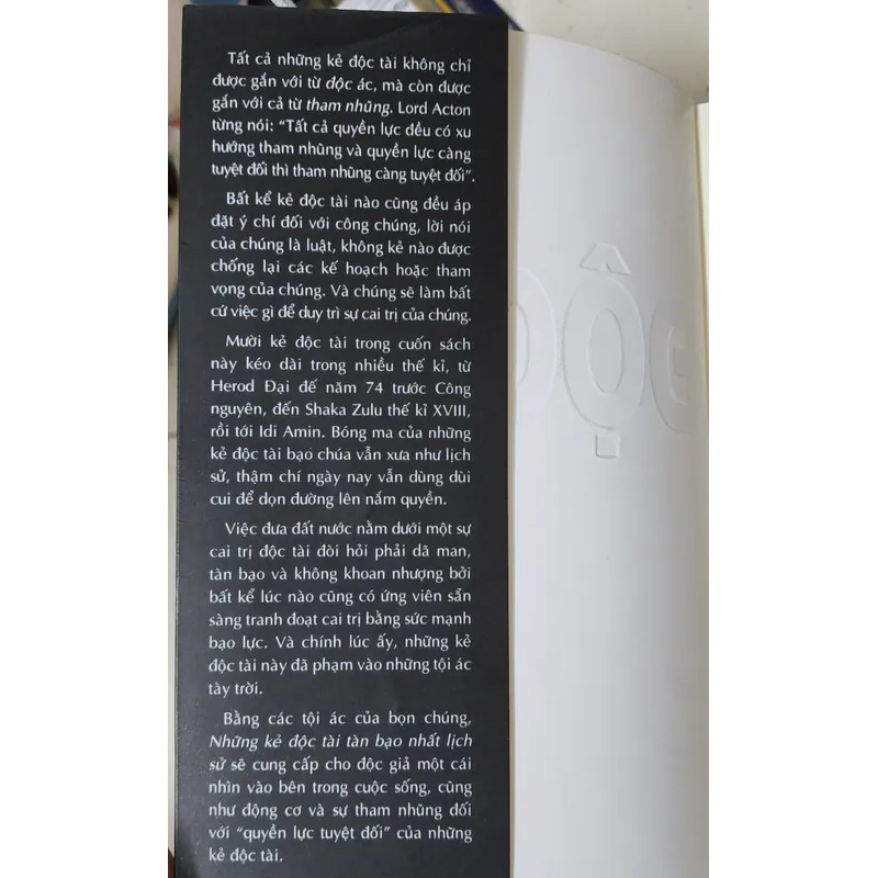 Những kẻ độc tài, tàn bạo nhất lịch sử (NXB Công An Nhân Dân) 720461