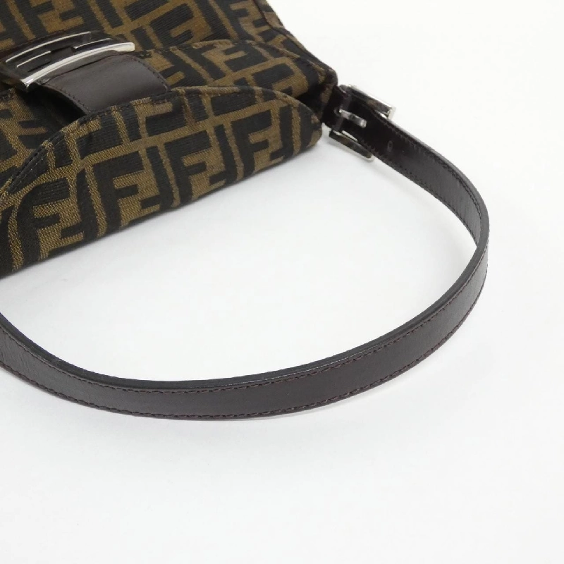 【Cổ điển】Túi xách vai Fendi 26426 612598