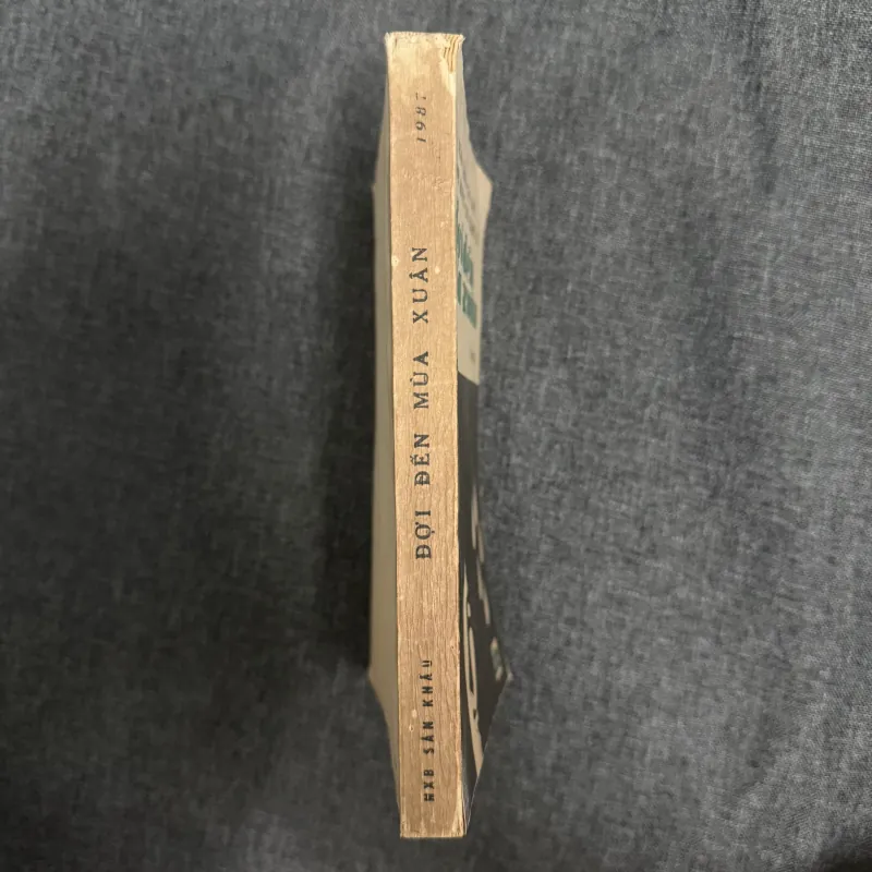 Đợi đến mùa Xuân - Xuân Trình, Tất Đạt, Thanh Hương, Lưu Quang Vũ 931444