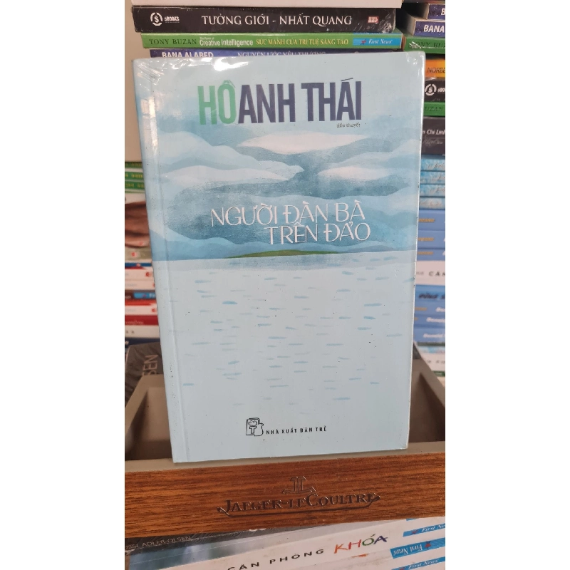 Người đàn bà trên đảo - Hồ Anh Thái Sách văn học STB0302 Rebooks.vn 948955