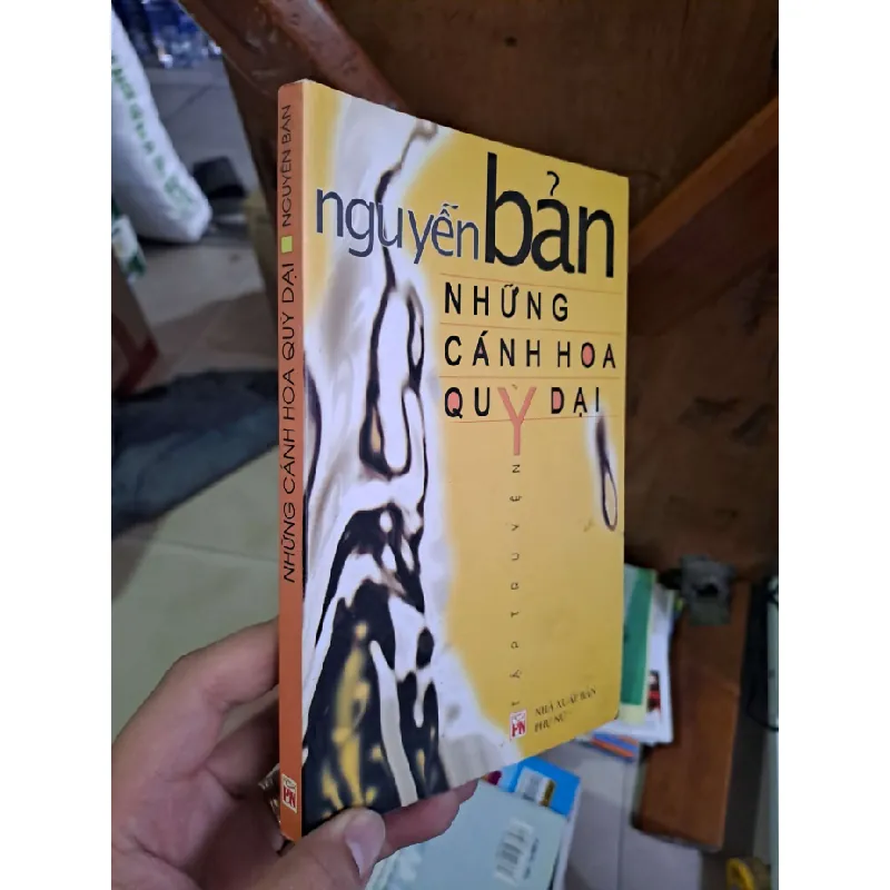 Những Cánh Hoa Quỳ Dại - Nguyễn Bản VĂN HỌC HCM1008 577193