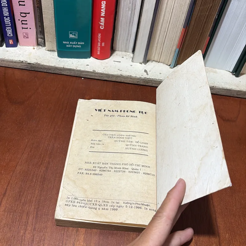 II Văn Hoá Việt: Việt Nam Phong Tục - Phan Kế Bính - 1999 778151