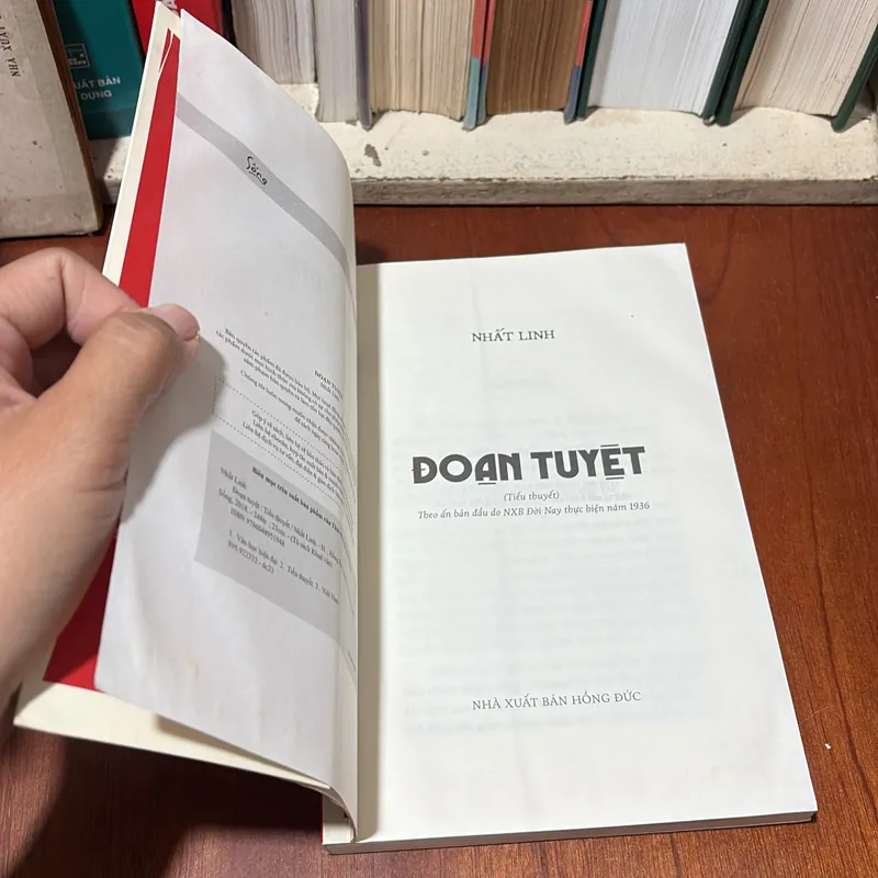 II Tủ Sách Khuê Văn _ Tự Lực Văn Đoàn: Nửa Chừng Xuân - Khái Hưng & Đoạn Tuyệt - Nhất Linh 721056