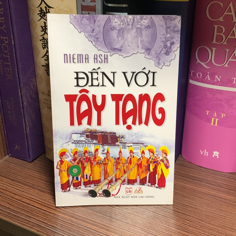 Sách Tôn giáo : Đến Với Tây Tạng- mới 90% 148959