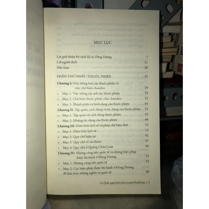 Các ty độc quyền thuốc phiện và muối ở Đông Dương - Jacques Dumarest 740065
