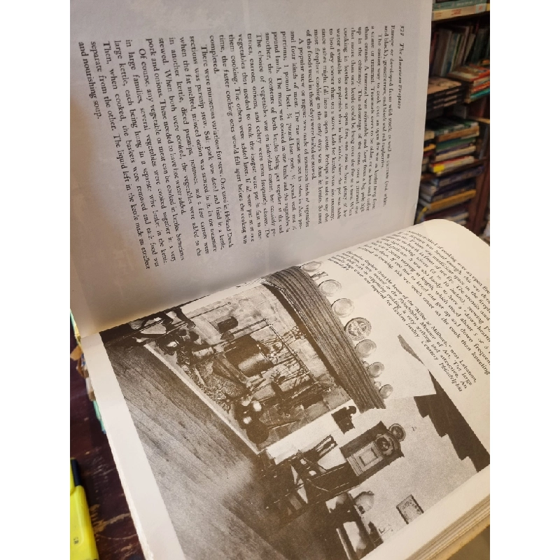 The American Fireplace : Chimneys, Mantelpieces, Fireplaces, & Accessories - Henry J. Kauffman 363541