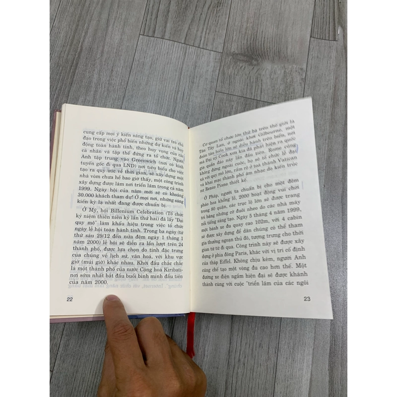 Giao thừa năm 2000 những sắc màu thế kỷ. 1a2 551055