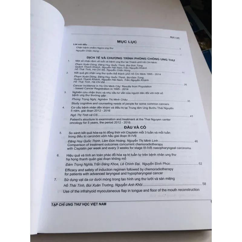2 CUỐN TẠP CHÍ UNG THƯ HỌC 2017 ( số 4,5) 702033