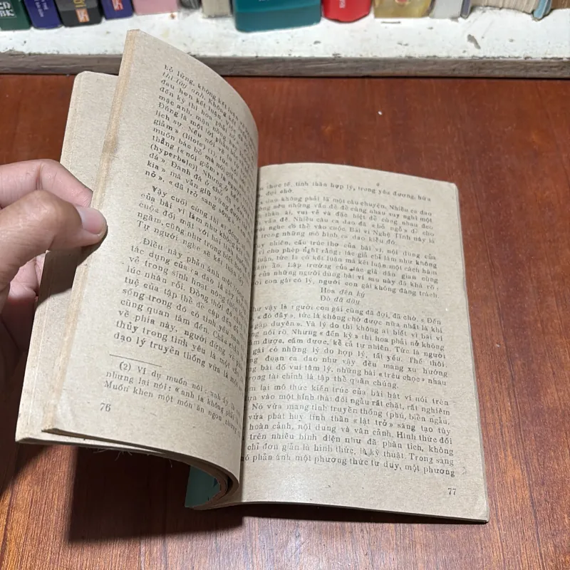 [Rách Bìa Đã Dán] - II Văn Học: Đối Thoại Văn Học - Hoàng Trinh - 1986 797150