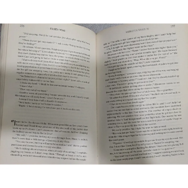 Fourth Wing - Rebecca Yarros 718929