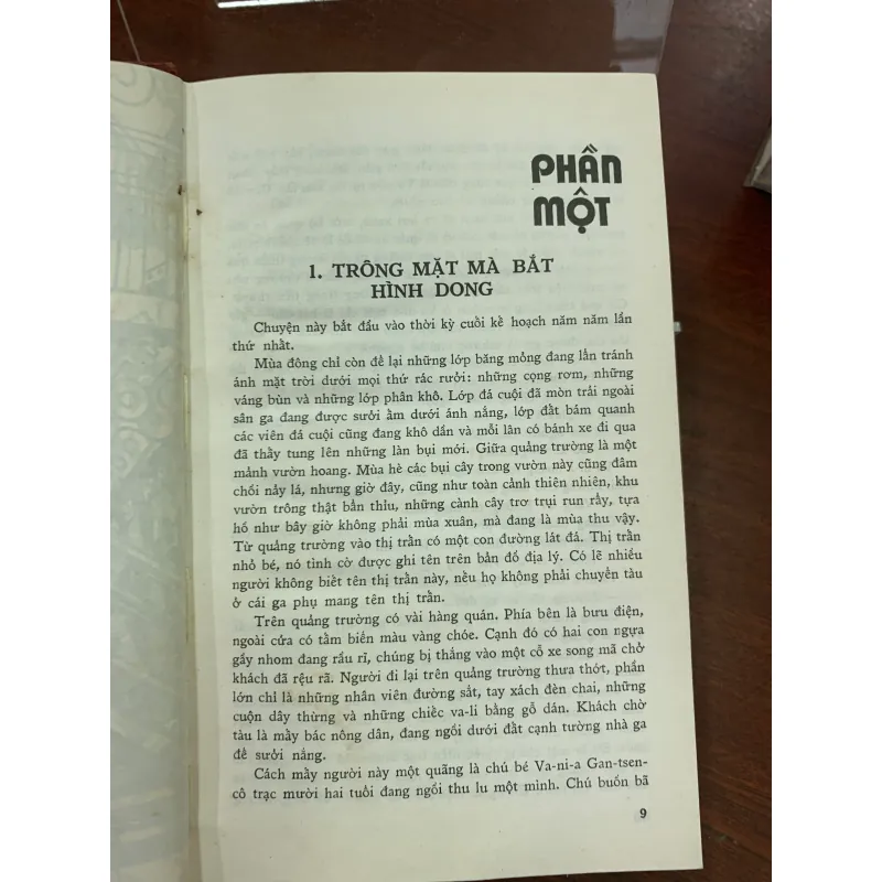 NHỮNG NGỌN CỜ TRÊN THÁP - LÊ ĐỨC MẪN (NGƯỜI DỊCH) 279264