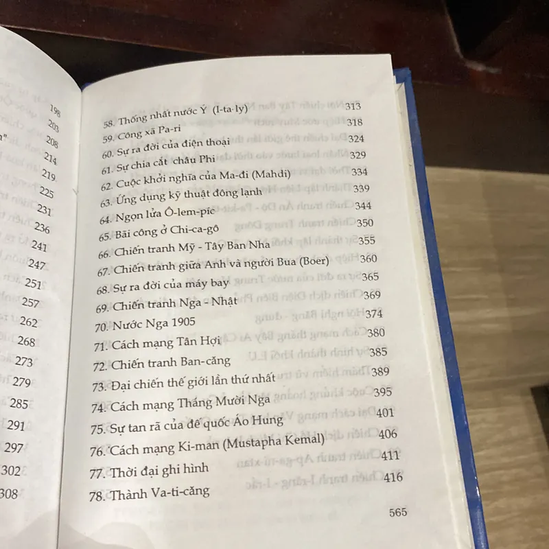 105 SỰ KIỆN NỔI TIẾNG THẾ GIỚI, Bản bìa cứng (XB 2005) 606536