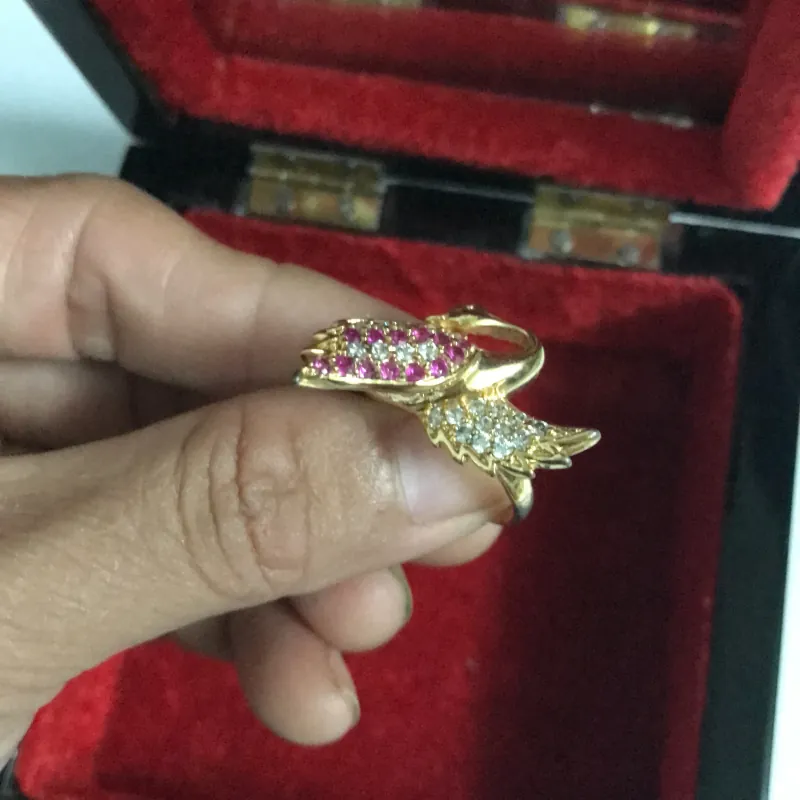 Nhẫn hình thiên nga 977317