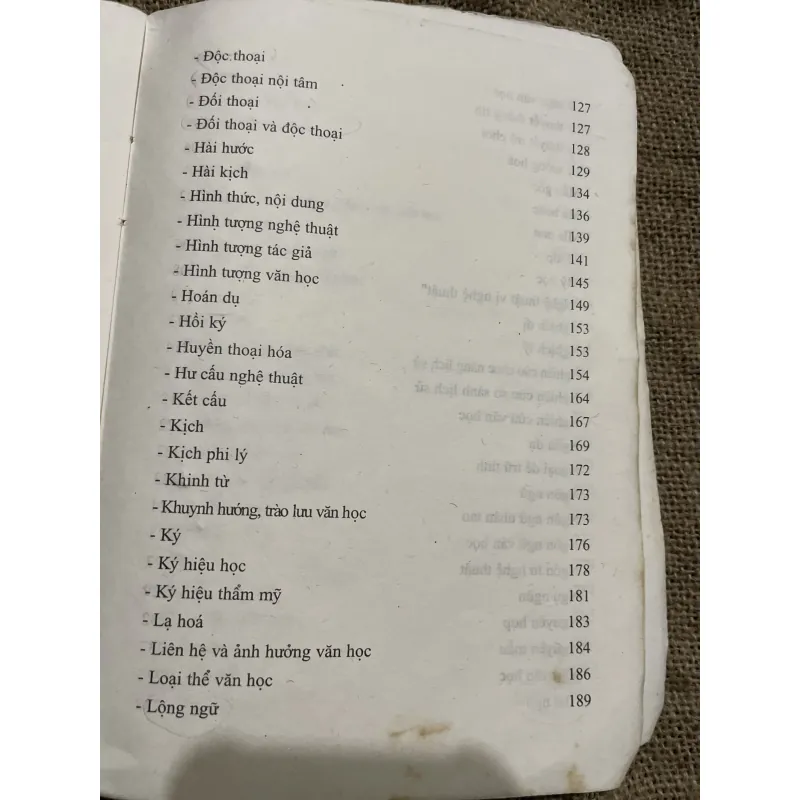 150 thuật ngữ văn học- Lại Nguyên Ân  977105