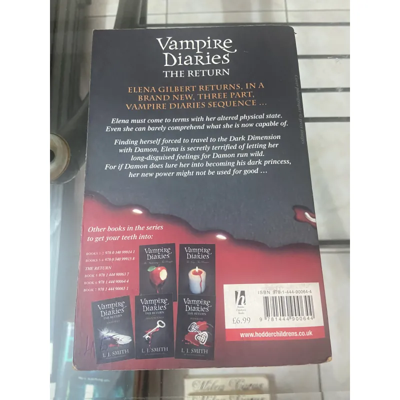 The Vampire Diaries The Return Shadow Souls - L.J.Smith  1017581