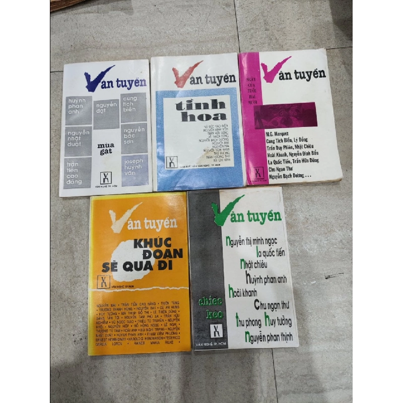 Văn Tuyển - Tuyển Tập Nhiều Tác Giả 1032097
