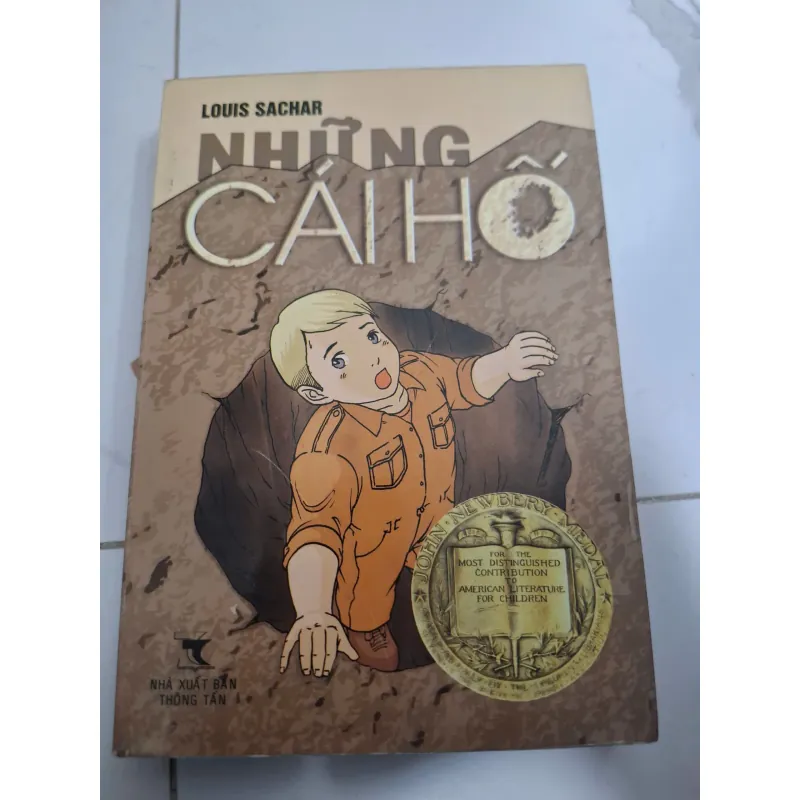 Những cái hố - Louis Sachar - Tiểu thuyết thiếu nhi / Tuổi mới lớn 606963