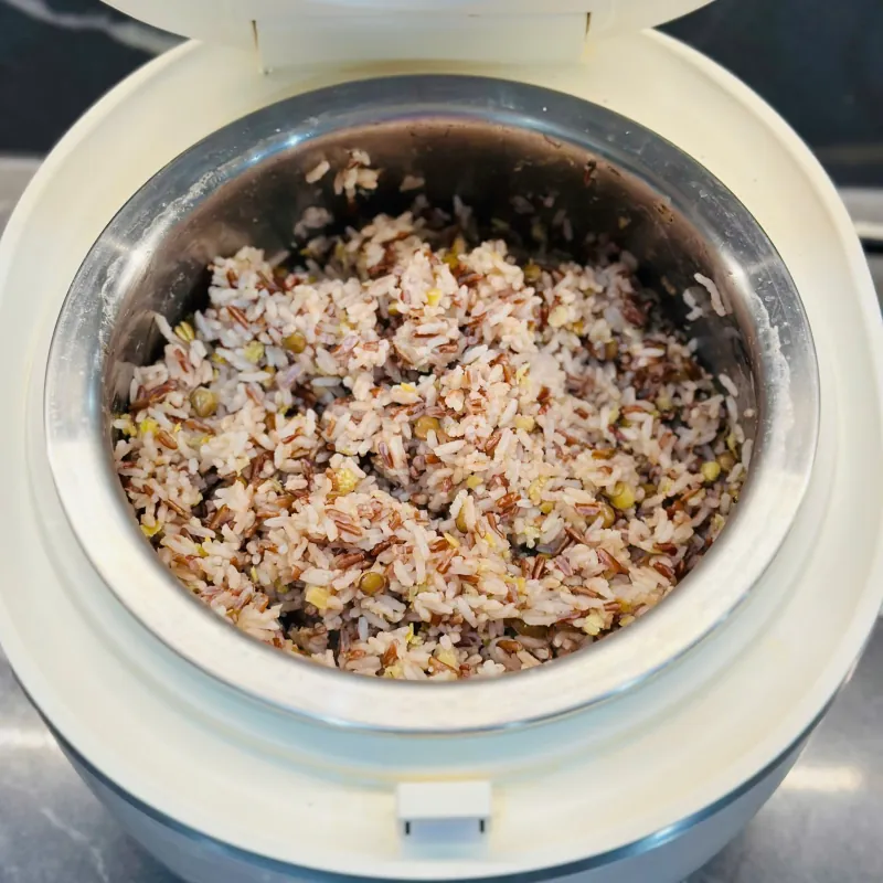 🍚 NỒI CƠM ĐIỆN TỬ UNIE URC612 – NẤU CƠM GIẢM ĐƯỜNG, LÒNG INOX CAO CẤP, DUNG TÍCH 1.2L 728979