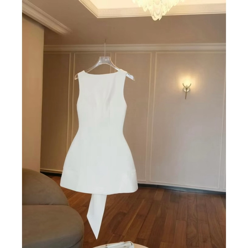 Đầm tiệc hở lưng kèm hoa  474109