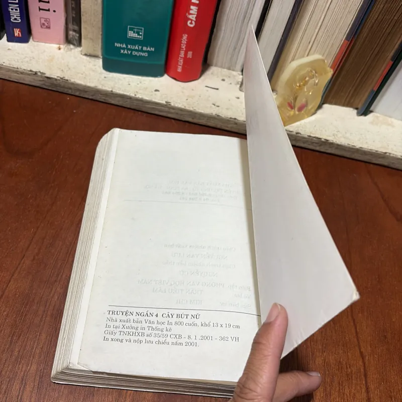 II Truyện Ngắn: Bốn Cây Bút Nữ - Phan Thị Vàng Anh, Võ Thị Hào, Lý Lan, Nguyễn Thị Thu Huệ 781607