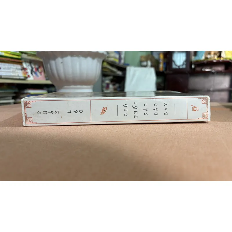 Gió thổi sắc đào bay 🌊 728876