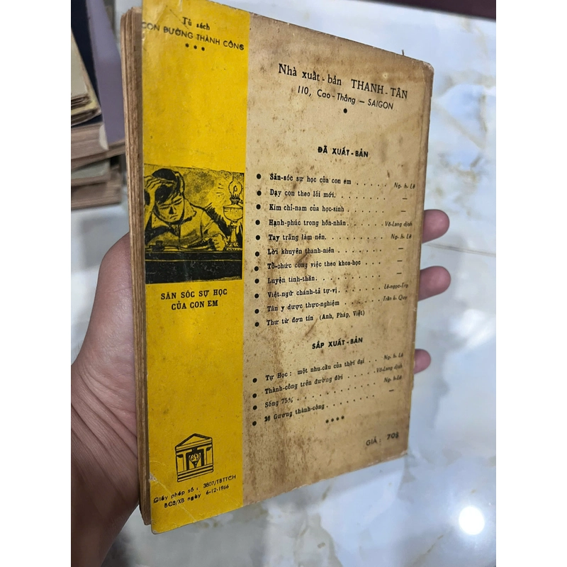 SĂN SÓC SỰ HỌC CỦA CON EM ( CÓ THỦ BÚT, CHỮ KÝ TÁC GIẢ) - NGUYỄN HIẾN LÊ 532376